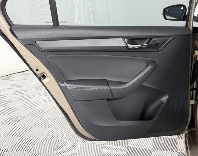 ŠKODA Rapid  Ambition