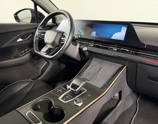 OMODA C5  