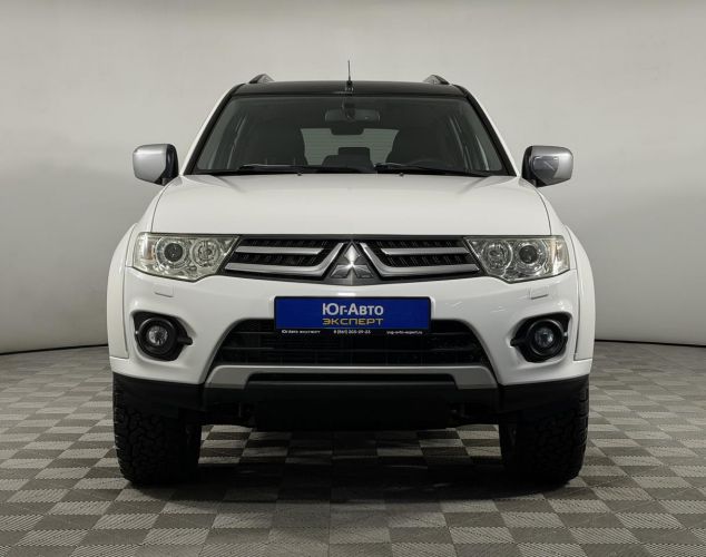 Mitsubishi Pajero Sport  Instyle