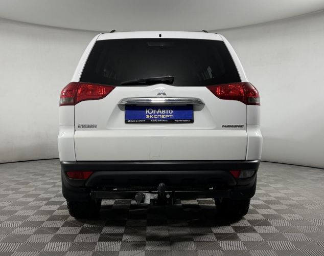 Mitsubishi Pajero Sport  Instyle
