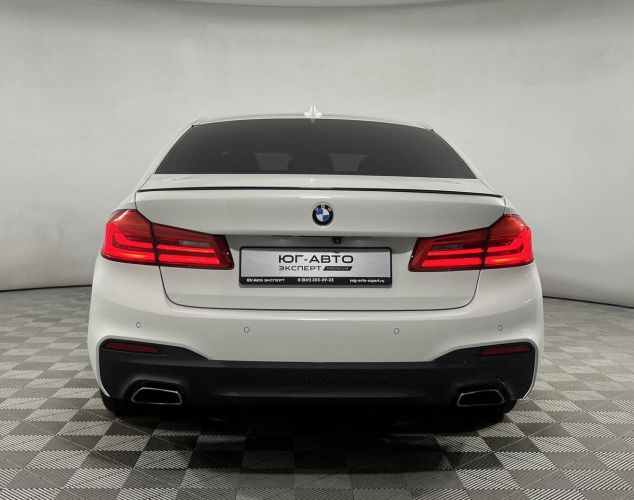 BMW 5 серия  