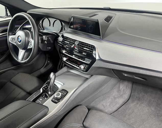 BMW 5 серия  
