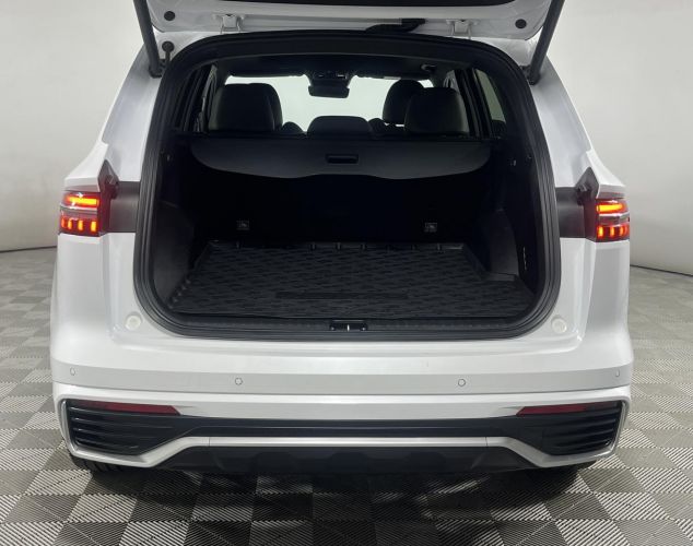 Geely Monjaro  Flagship