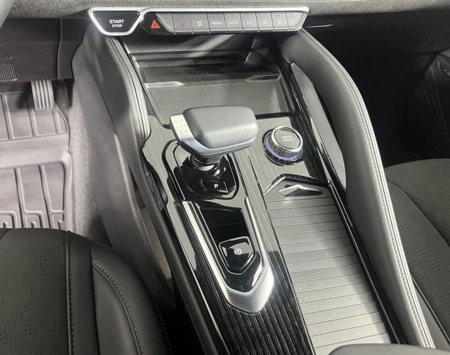 Geely Monjaro  Flagship