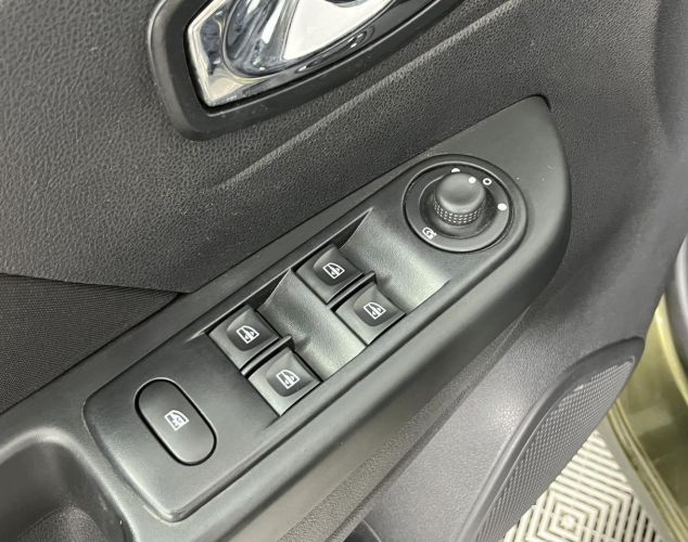 Renault Kaptur  Play
