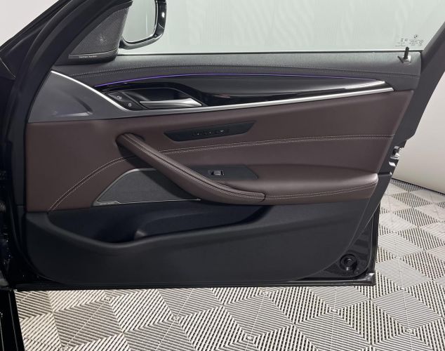 BMW 5 серия  
