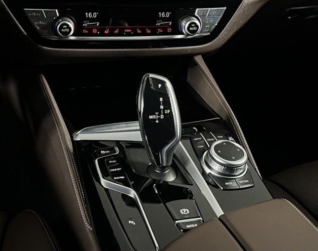 BMW 5 серия  