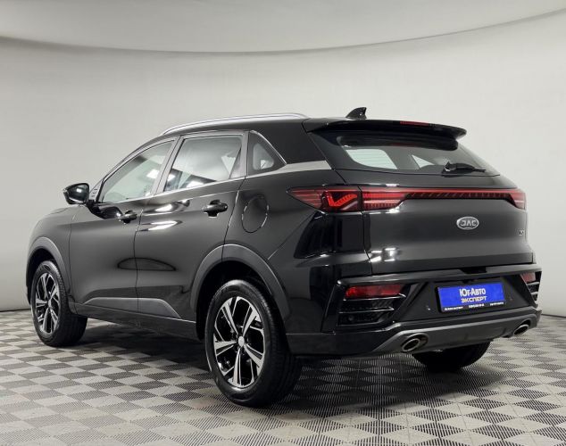JAC JS6  