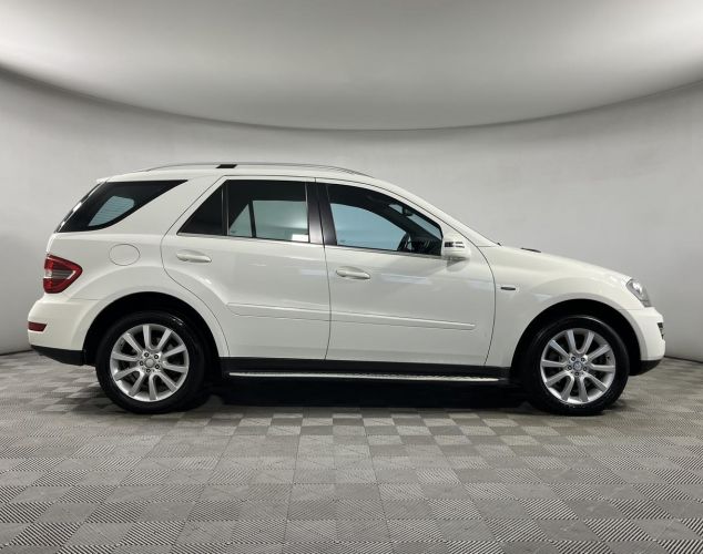 Mercedes-Benz M-Класс  
