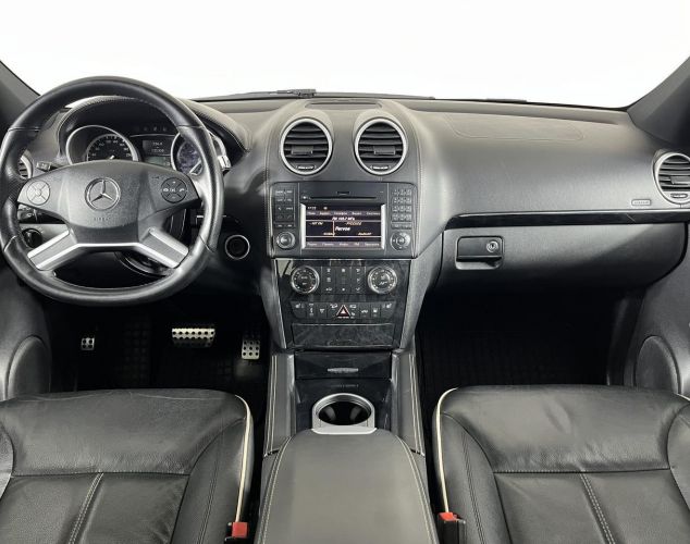 Mercedes-Benz M-Класс  
