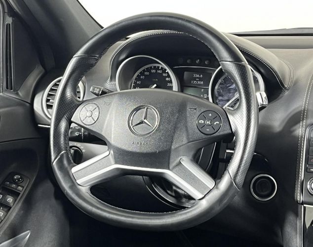 Mercedes-Benz M-Класс  