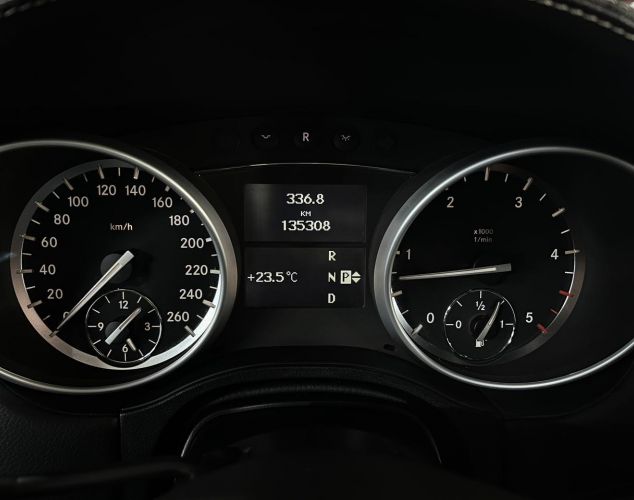 Mercedes-Benz M-Класс  