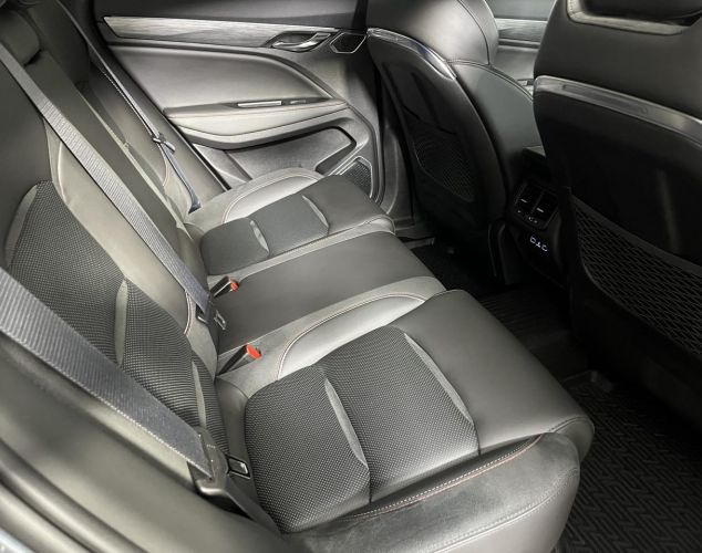Geely Tugella  Флагман