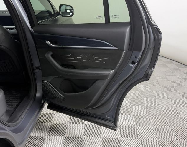 Geely Monjaro  