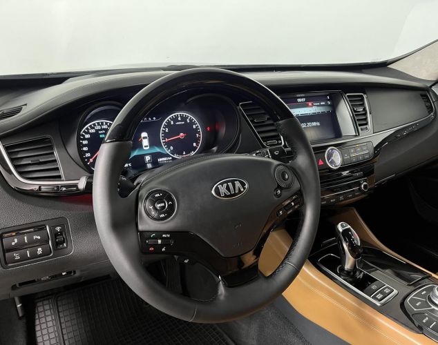 Kia Quoris  Premium 