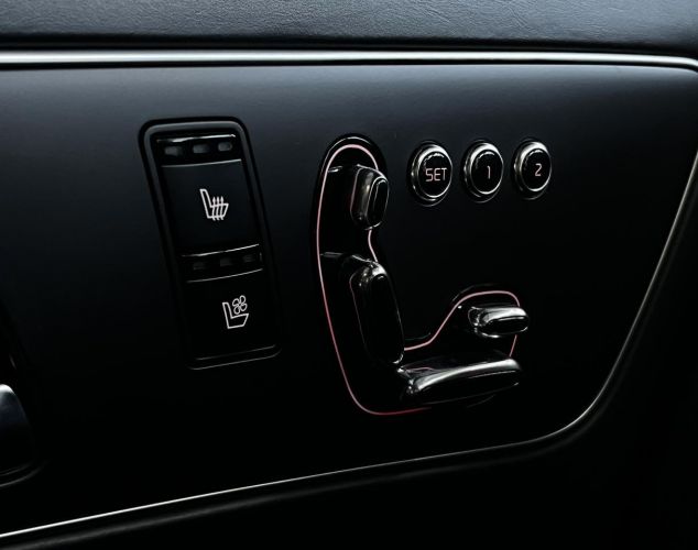 Kia Quoris  Premium 