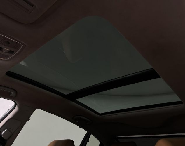 Kia Quoris  Premium 
