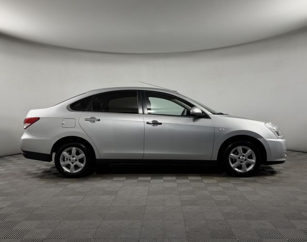 Nissan Almera  