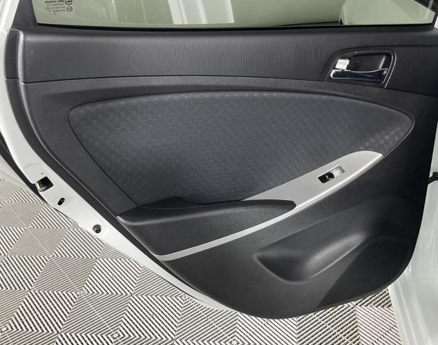 Hyundai Solaris  Style
