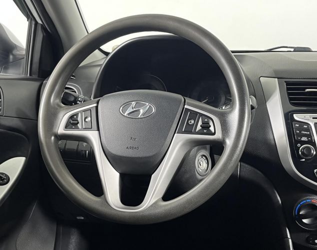 Hyundai Solaris  Style