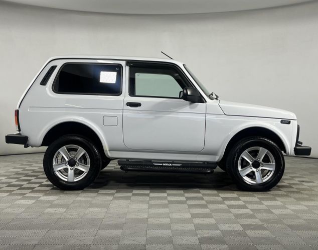 LADA (ВАЗ) Niva (4x4)  Luxe