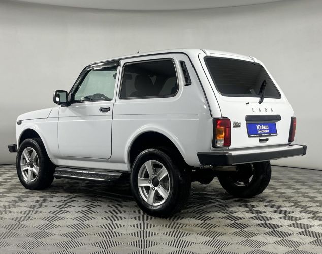 LADA (ВАЗ) Niva (4x4)  Luxe