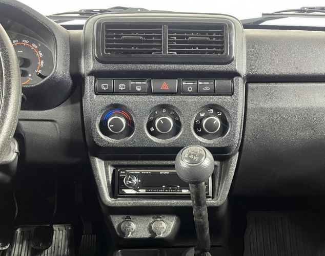 LADA (ВАЗ) Niva (4x4)  Luxe