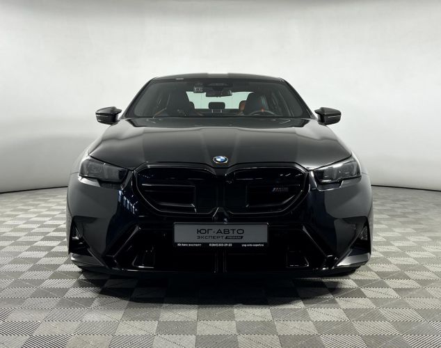 BMW M5  