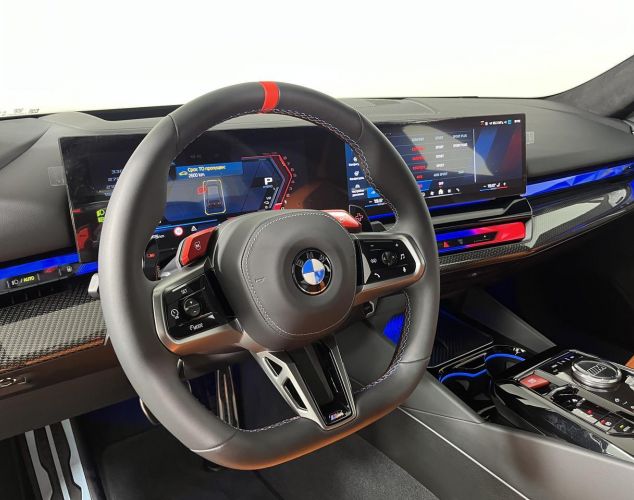 BMW M5  
