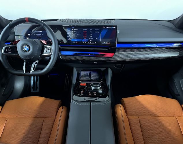 BMW M5  