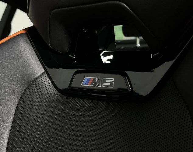 BMW M5  