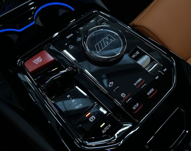 BMW M5  