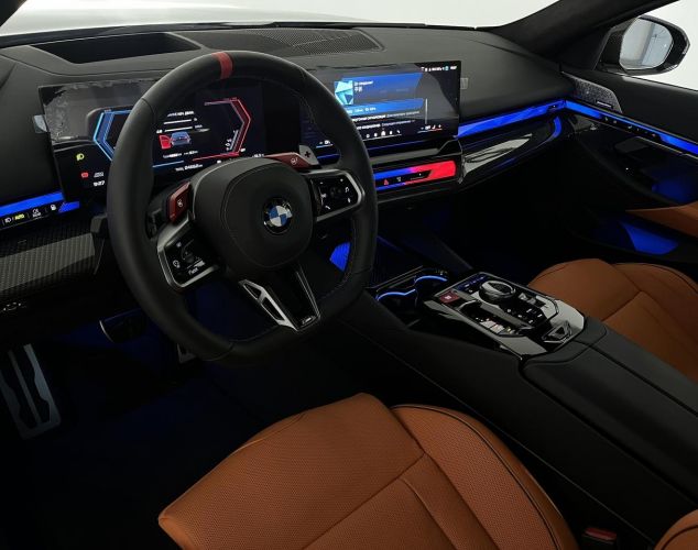 BMW M5  