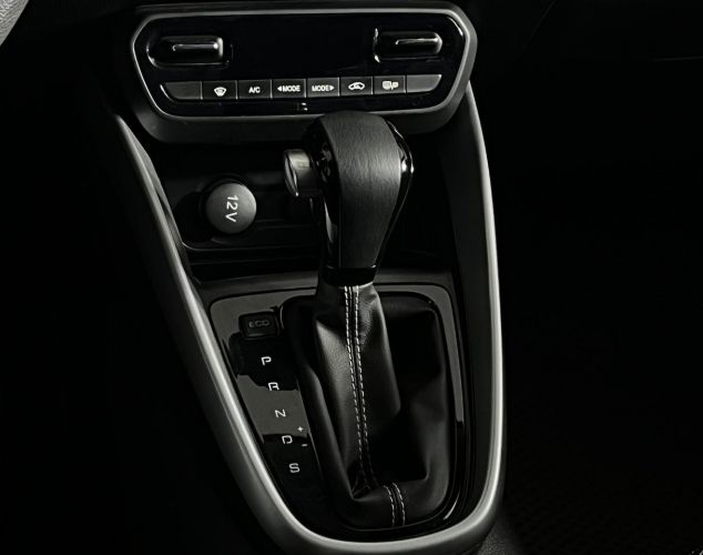Chevrolet Groove  LT