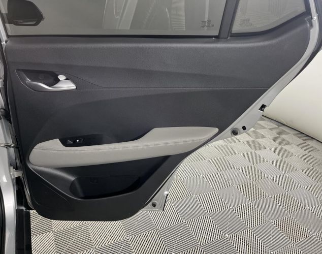 Chevrolet Groove  LT