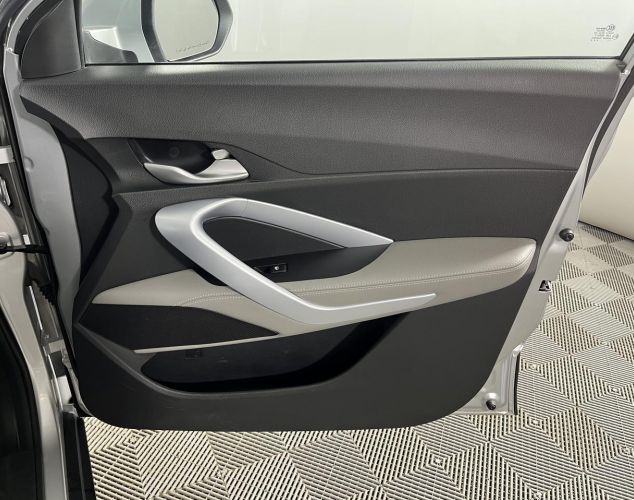 Chevrolet Groove  LT