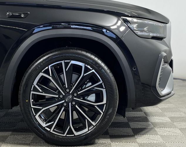 Geely Xingyue L  