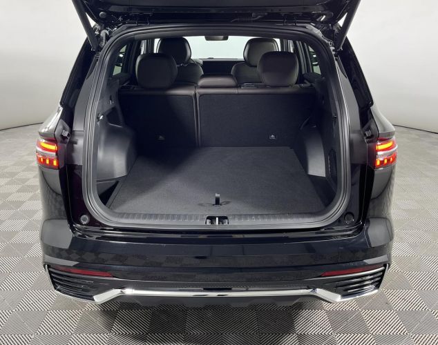 Geely Xingyue L  