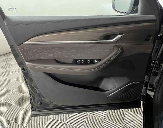 Geely Xingyue L  