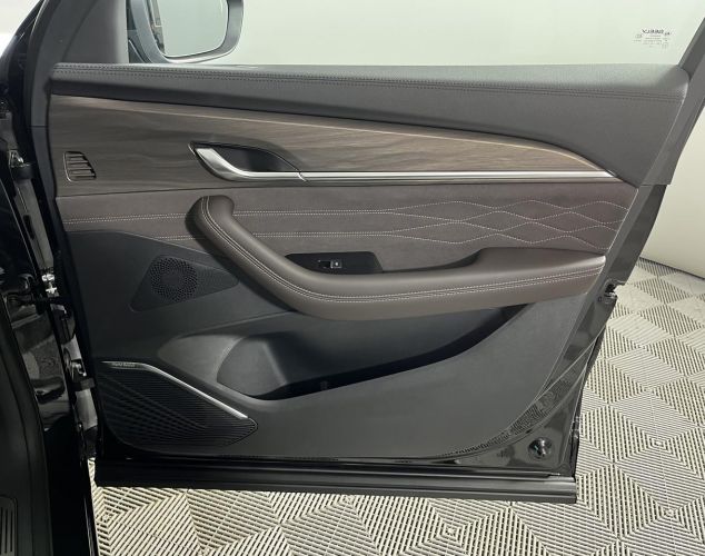Geely Xingyue L  
