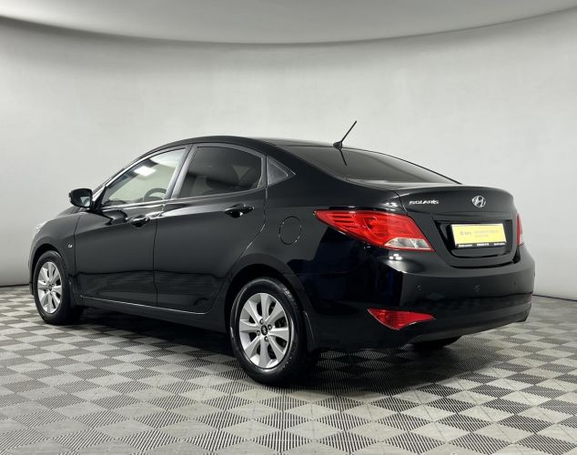 Hyundai Solaris  