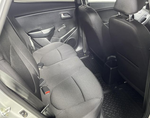 Kia Rio  Luxe