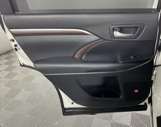 Toyota Highlander  Люкс