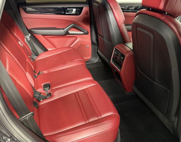 Porsche Cayenne  Cayenne Turbo