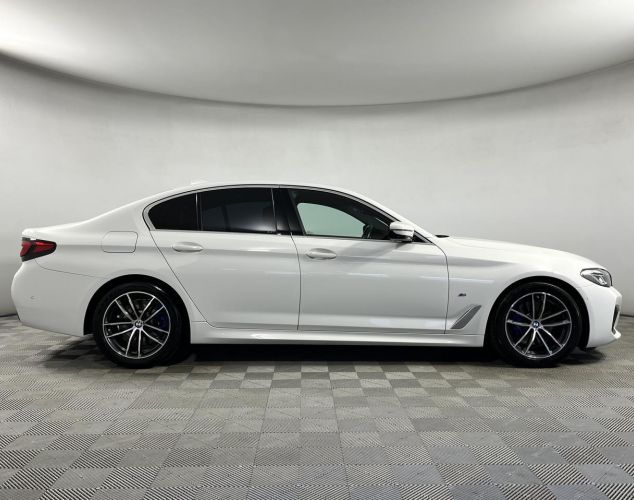 BMW 5 серия  