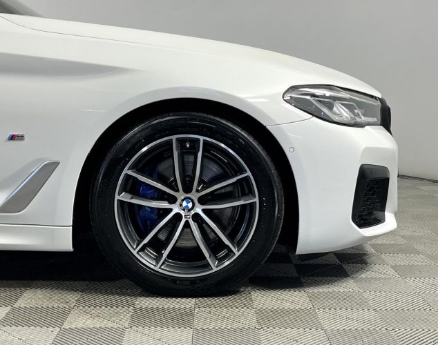 BMW 5 серия  