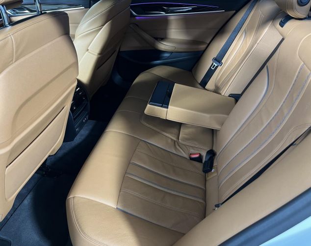 BMW 5 серия  