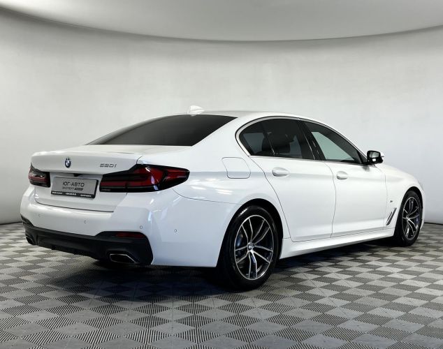 BMW 5 серия  