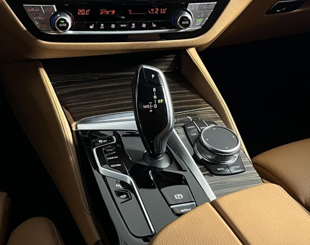 BMW 5 серия  
