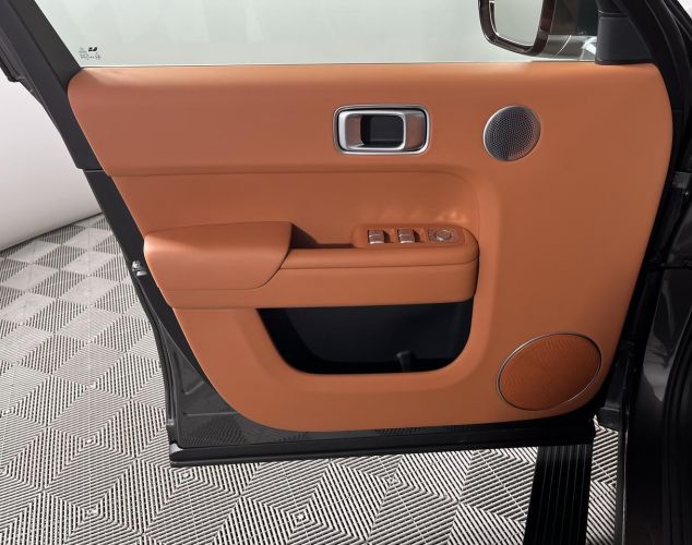 LiXiang (Li Auto) L9  Ultra